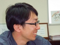 取締役の西田の写真