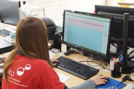 金属加工品の見本写真